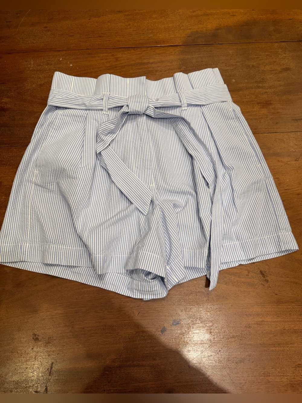J.Crew Wmns 6 Blue & White Striped Seersucker Shorts Paperbag Waist 100% Cotton